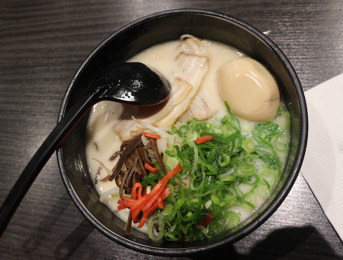 Hinoki, tonkotsu ramen. Ramen in Rotterdam.