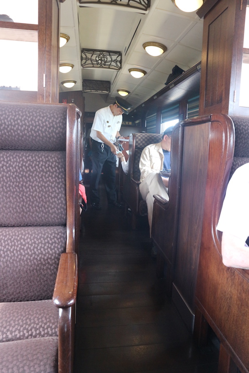 Inside the SL Hitoyoshi. Special trains in Japan. How to travel from Kumamoto to Kagoshima by special sightseeing trains