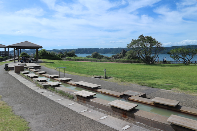 Foot bath in Nagisa park. Kagoshima Sakurajima travel guide