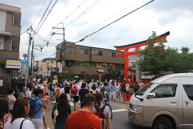 Entrance to Fushimi inari shrine