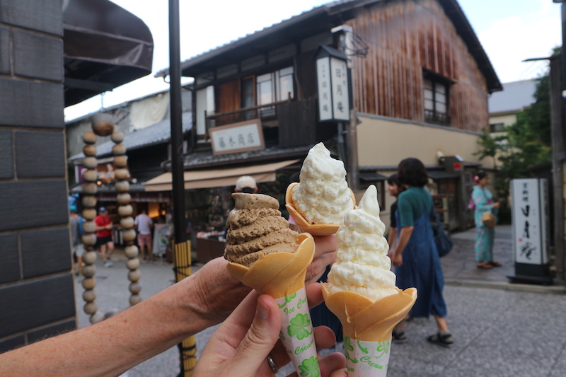 Tea and tofu ice cream 